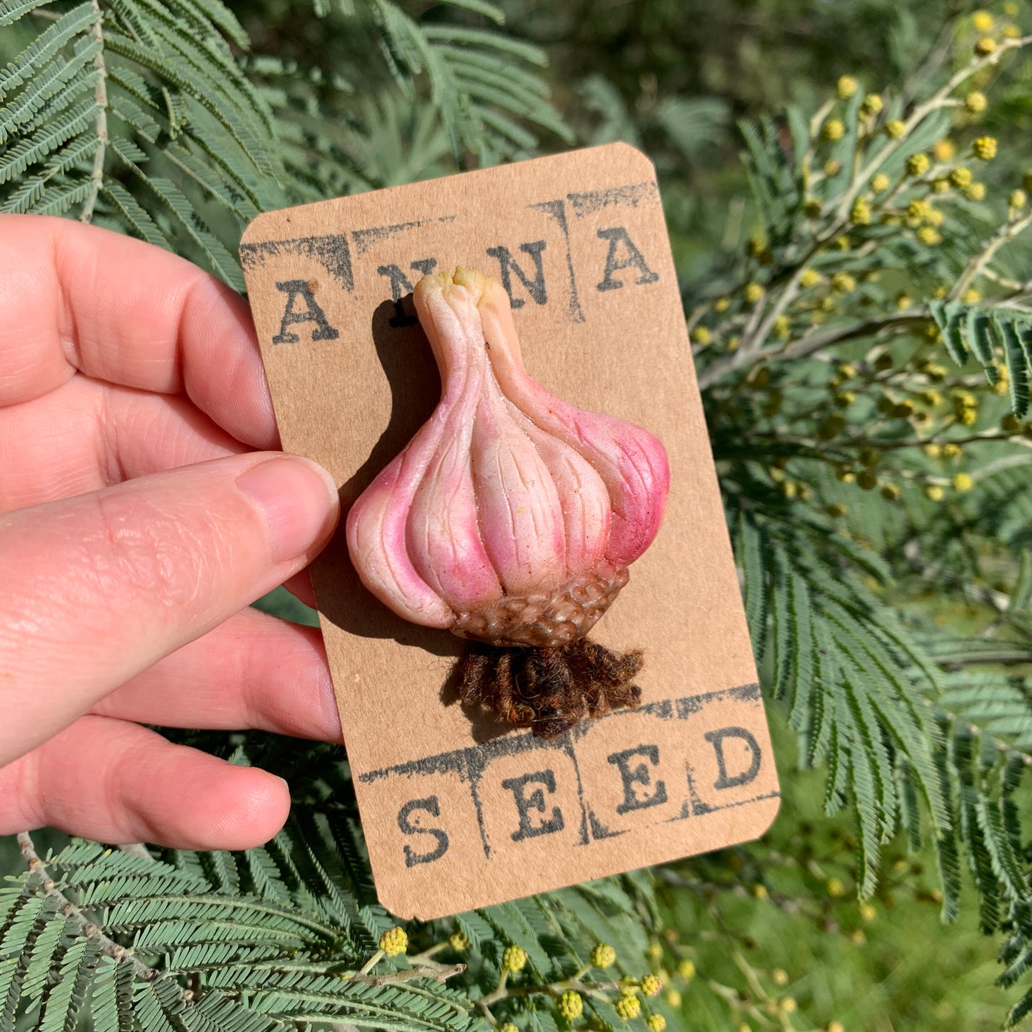 Anna Seed Art | Brooch - Garlic. Handmade Polymer Clay Brooch
